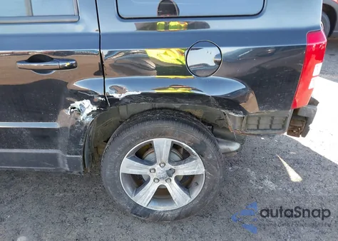 2016 Jeep Patriot High Altitude Edition z USA, uszkodzony, nr VIN 1C4NJPFA9GD774682